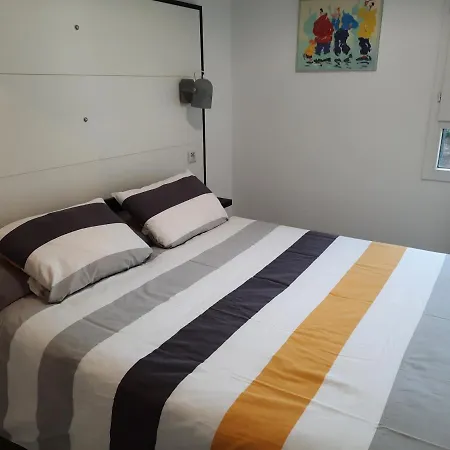 La Poterie - Appartement Avec Balcon Et Parking Prive Quimper Exterior foto