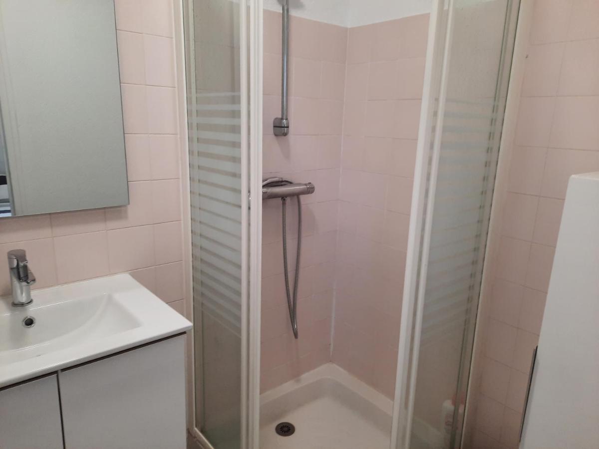Appartement La Poterie - Avec Balcon Et Parking Prive Quimper
