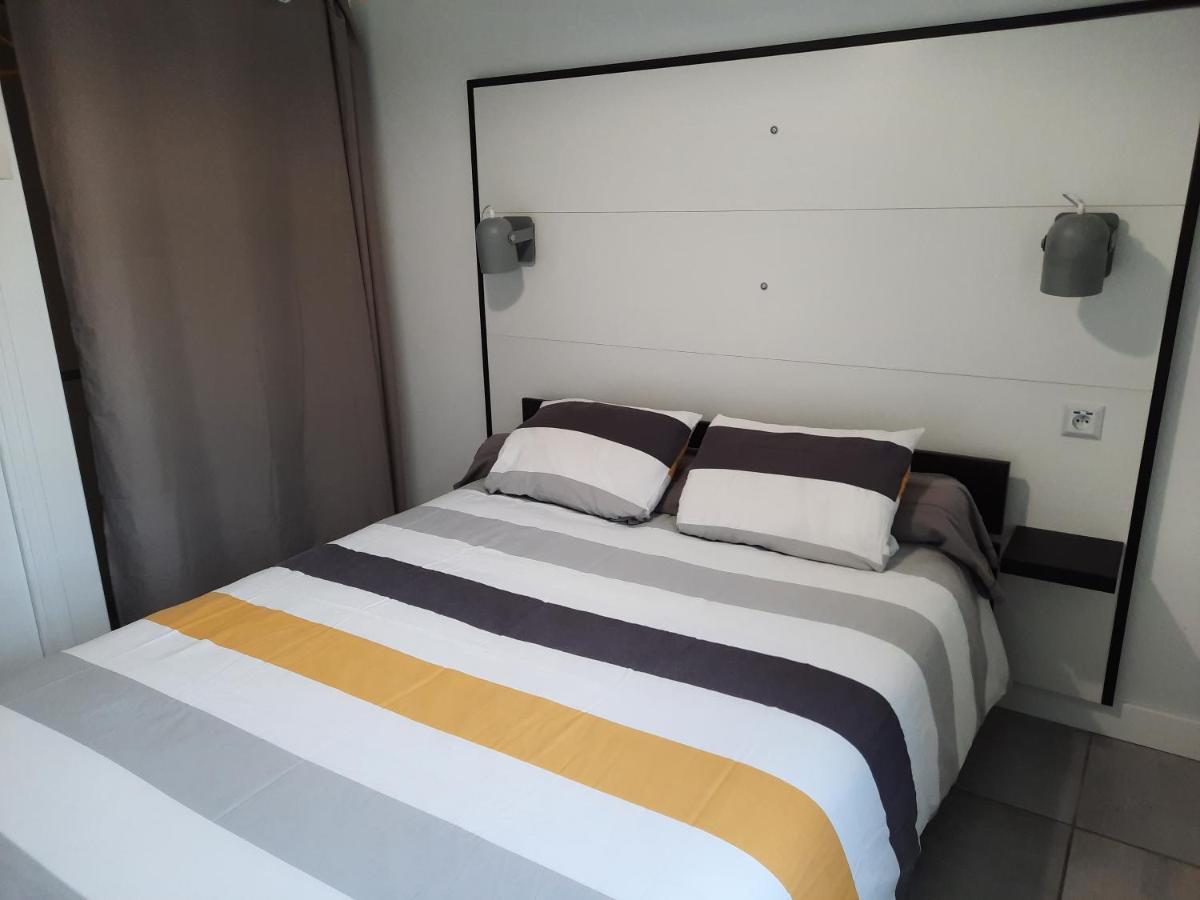 La Poterie - Avec Balcon Et Parking Prive Appartement Quimper